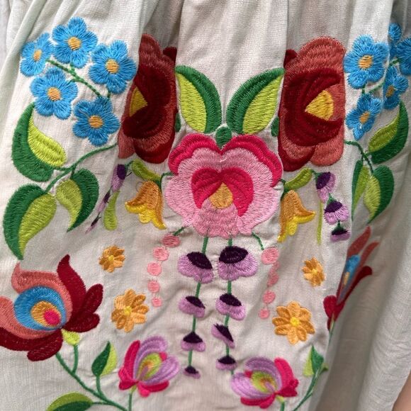 Kori America off the shoulder embroidered dress with pockets. Size Large - Picture 2 of 6